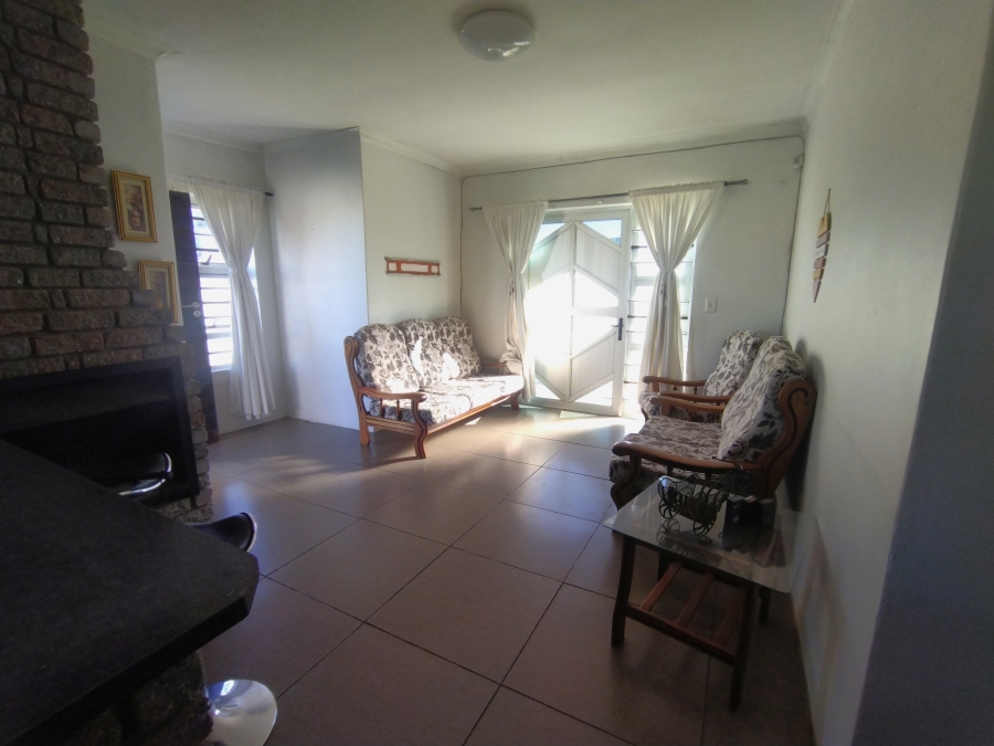 3 Bedroom Property for Sale in Silwood Heights Western Cape